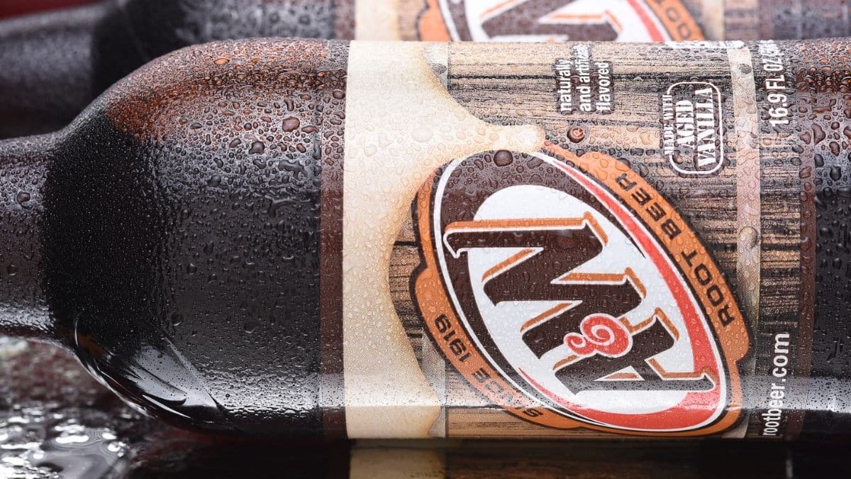Is A&W Root Beer Vegan? Can Vegans Drink A&W Root Beer?