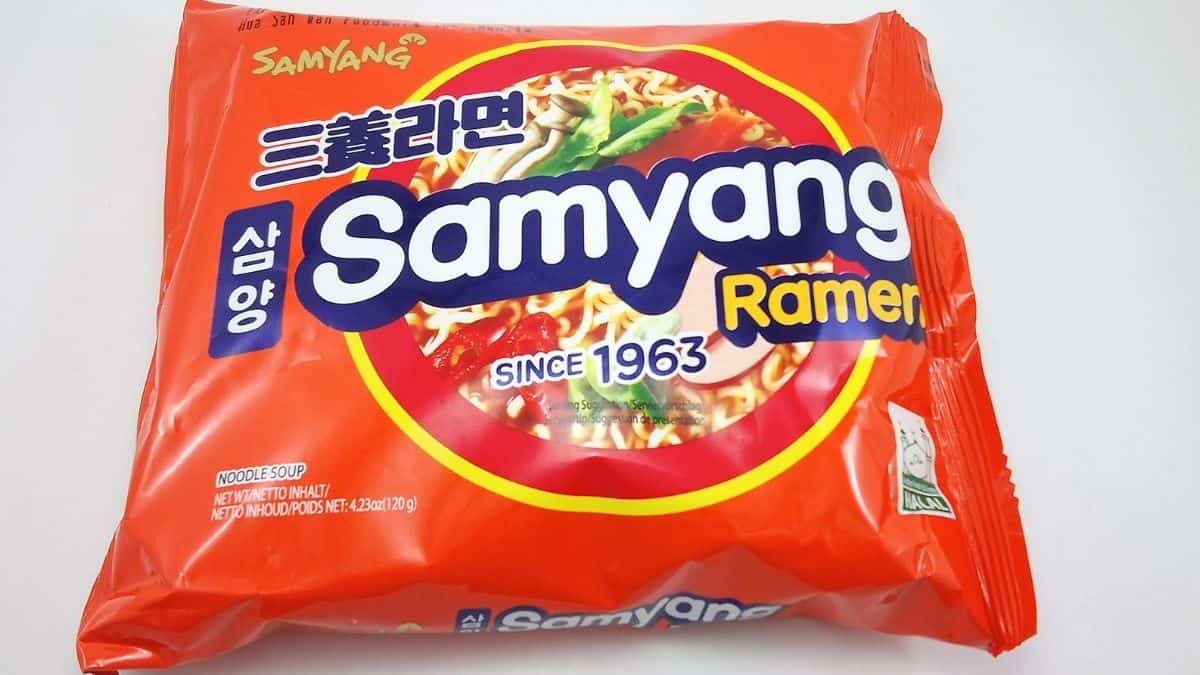 Is Samyang Ramen Vegan? Can Vegans Eat Samyang Ramen?
