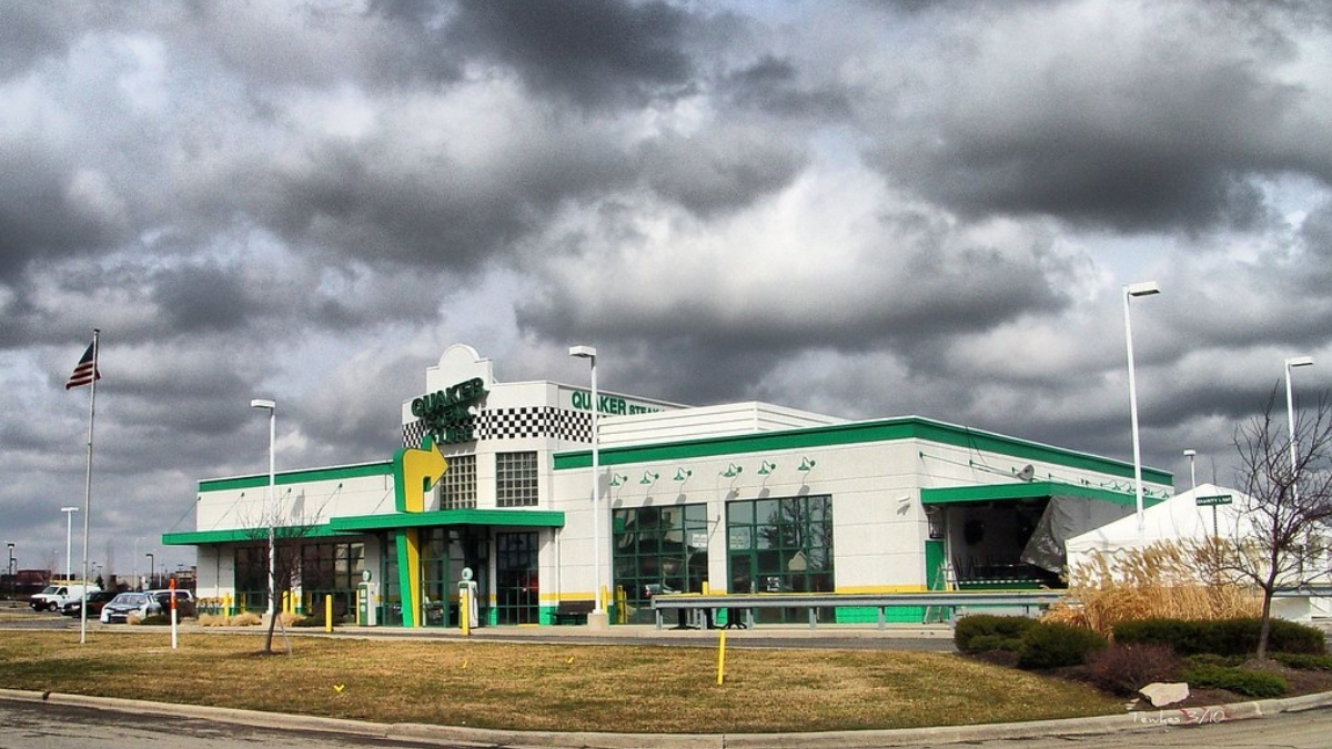 What Are The Vegan Options At Quaker Steak And Lube? (Updated Guide)