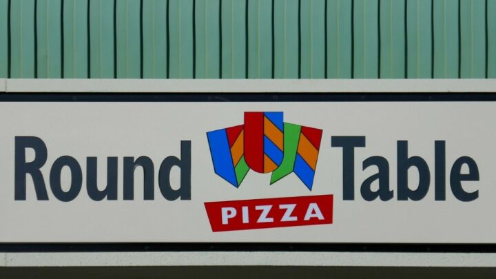 What Are The Vegan Options At Round Table Pizza? (Updated Guide)